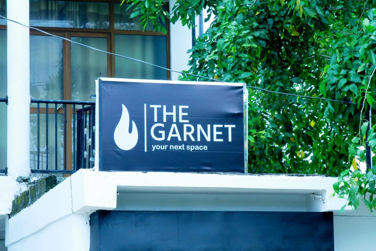 The Garnet Mirissa Exterior foto